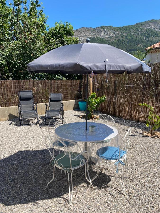 Вилла La Petite Perle De Provence Систерон Экстерьер фото
