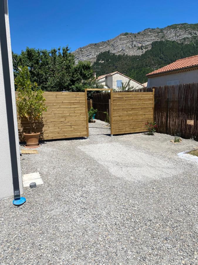 Вилла La Petite Perle De Provence Систерон Экстерьер фото