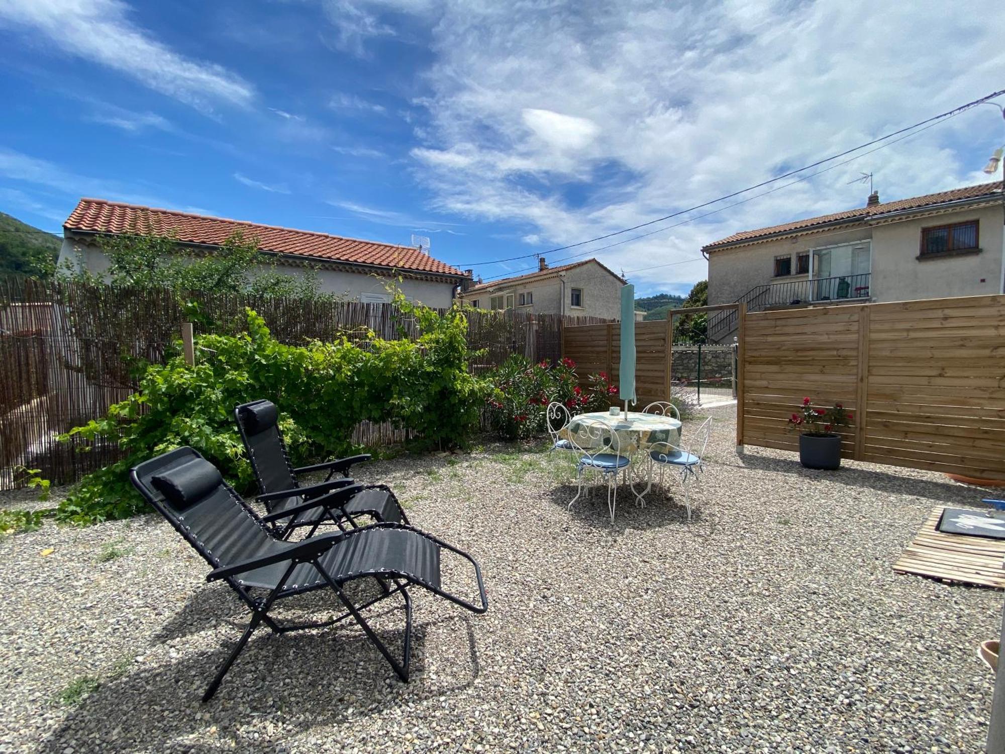 Вилла La Petite Perle De Provence Систерон Экстерьер фото